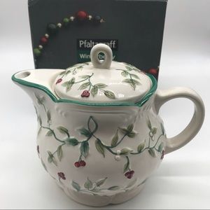 Pfaltzgraff Winterberry Tea Pot New In Box